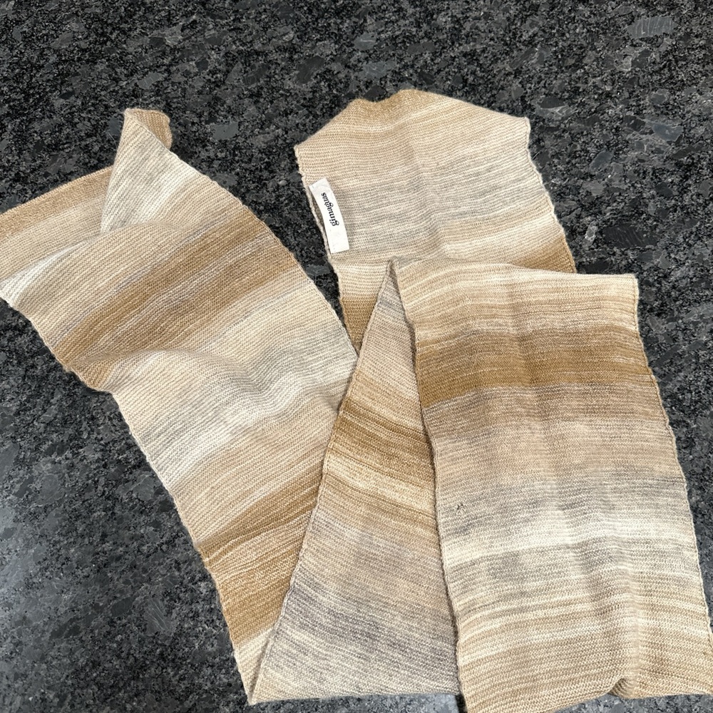 Gimaguas Beige and Brown Scarf